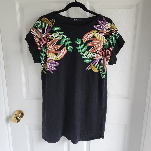 Zara Dresses & Skirts - Zara Black T-Shirt Mini Dress with Colorful Floral Print Sz Sm